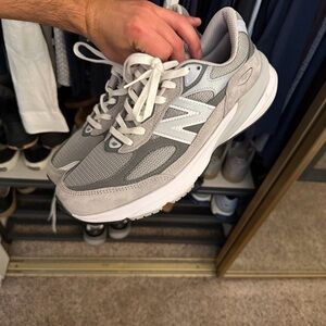 New Balance Men's 990v5 Classic Running Shoes - Grey/White